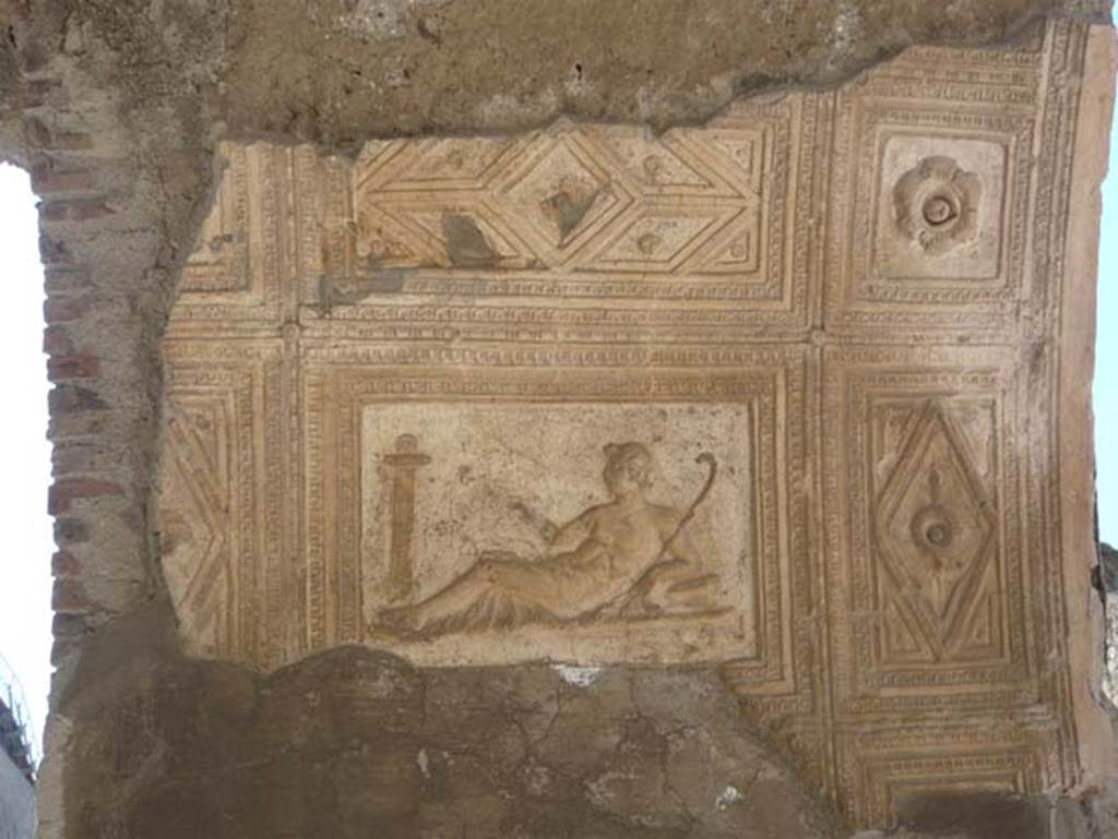 Herculaneum. August 2013. East side of vaulted ceiling of arch. Photo courtesy of Buzz Ferebee.